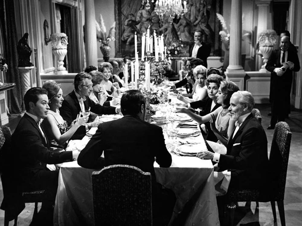 (1) El ángel exterminador [The Exterminating Angel] (Luis Buñuel, 1962)