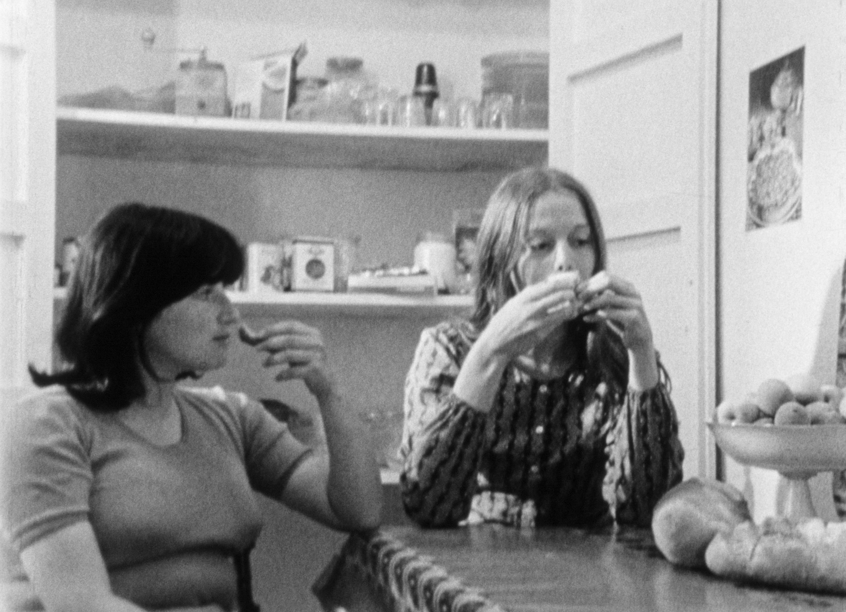 (2) L’enfant aimé ou je joue à être une femme mariée (Chantal Akerman, 1971)
