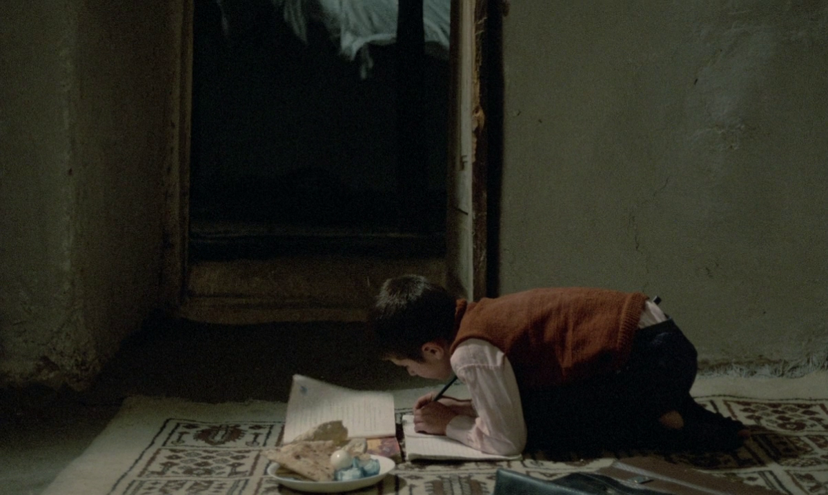 (1) Khane-ye doust kodjast? [Where Is the Friend’s Home?] (Abbas Kiarostami, 1987)